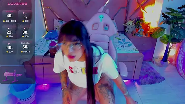 Snapshot of natalia-888 chatting on 10.01.25 natalia-888 online show from 10.01.25