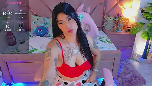 Snapshot of natalia-888 chatting on 10.26.25 natalia-888 online show from 10.26.25