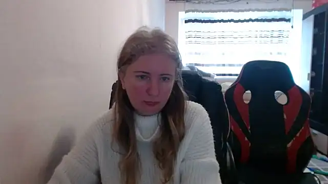 Snapshot of PeterAndJen chatting on 03.04.26 PeterAndJen online show from 03.04.26