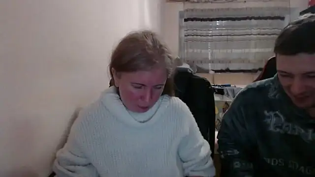 Snapshot of PeterAndJen chatting on 03.06.26 PeterAndJen online show from 03.06.26