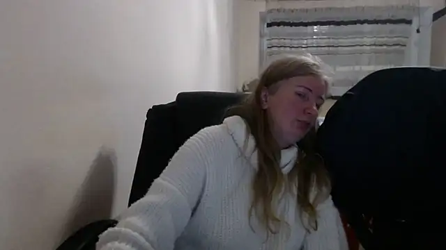 Snapshot of PeterAndJen chatting on 03.07.26 PeterAndJen online show from 03.07.26