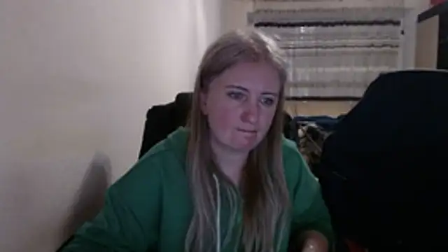 Snapshot of PeterAndJen chatting on 03.24.26 PeterAndJen online show from 03.24.26