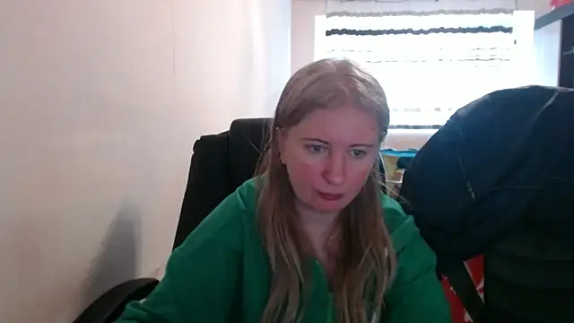 Snapshot of PeterAndJen chatting on 03.25.26 PeterAndJen online show from 03.25.26