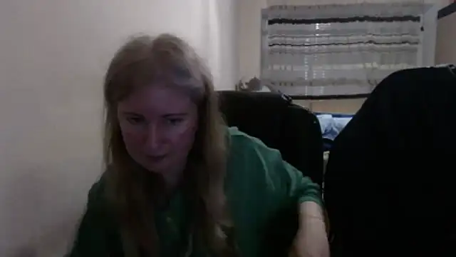 Snapshot of PeterAndJen chatting on 03.26.26 PeterAndJen online show from 03.26.26