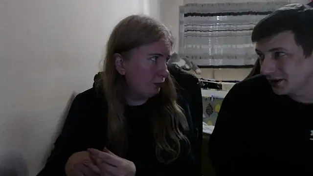 Snapshot of PeterAndJen chatting on 03.28.26 PeterAndJen online show from 03.28.26