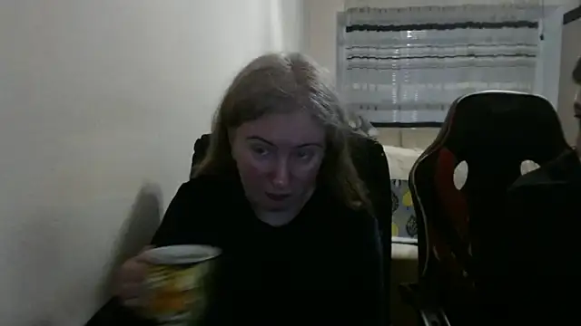 Snapshot of PeterAndJen chatting on 03.31.26 PeterAndJen online show from 03.31.26