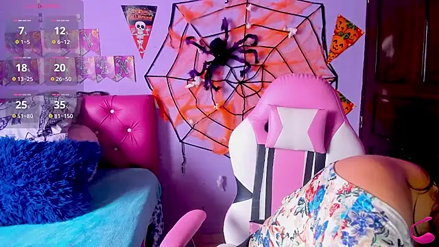 crissn0707 online show from 10.30.25