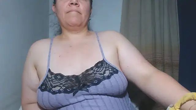 agathamiller01 online show from 10.04.25