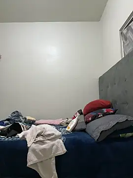 MileyGia online show from 02.20.26