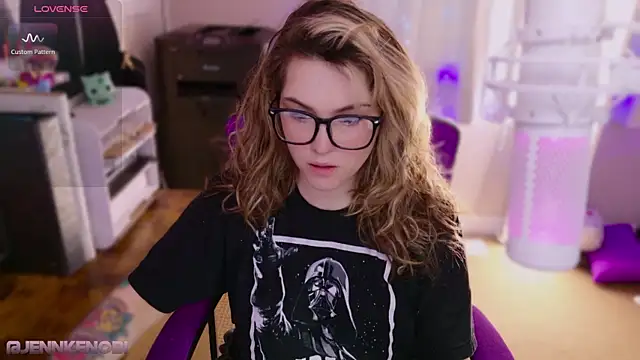 Snapshot of JennKenobi chatting on 02.24.25 JennKenobi online show from 02.24.25