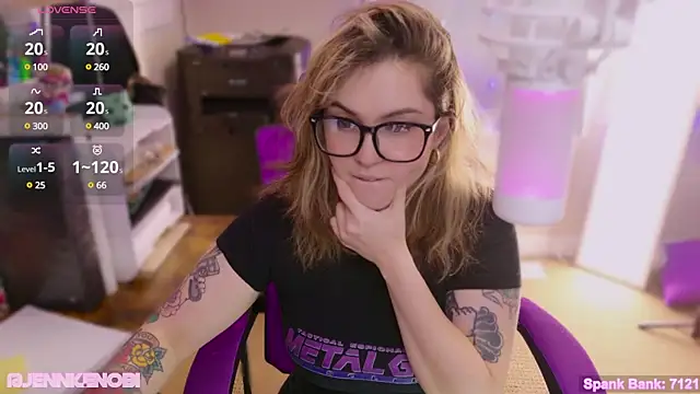 Snapshot of JennKenobi chatting on 02.26.25 JennKenobi online show from 02.26.25