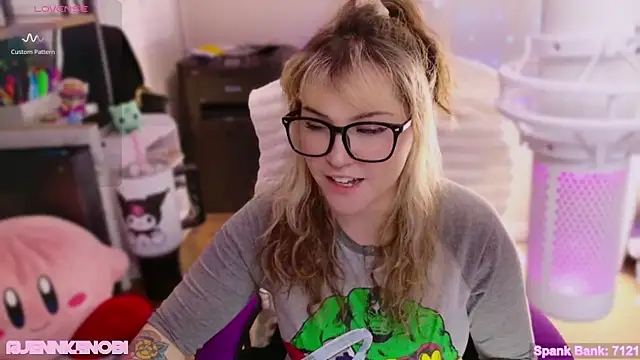 Snapshot of JennKenobi chatting on 02.27.25 JennKenobi online show from 02.27.25