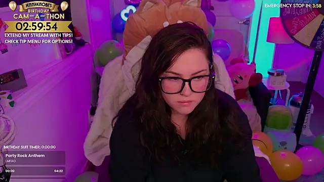 Snapshot of JennKenobi chatting on 09.19.25 JennKenobi online show from 09.19.25