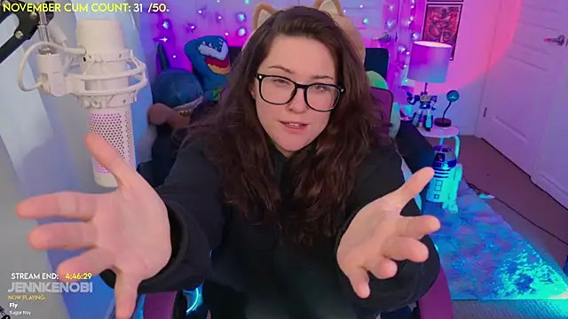 Snapshot of JennKenobi chatting on 11.20.25 JennKenobi online show from 11.20.25