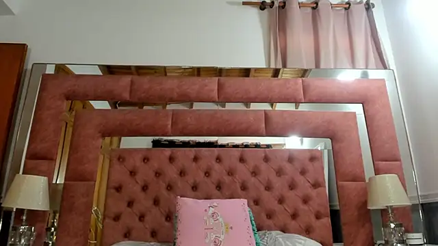 Snapshot of briana_wonder69xxx chatting on 11.08.25 briana wonder69xxx online show from 11.08.25