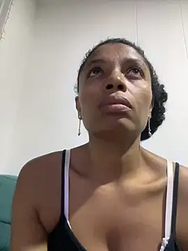 Snapshot of angelica_af chatting on 12.10.24 angelica af online show from 12.10.24