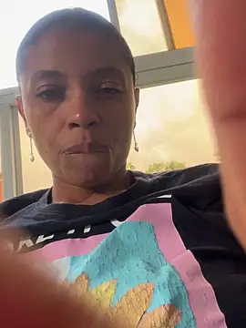 Snapshot of angelica_af chatting on 12.18.24 angelica af online show from 12.18.24