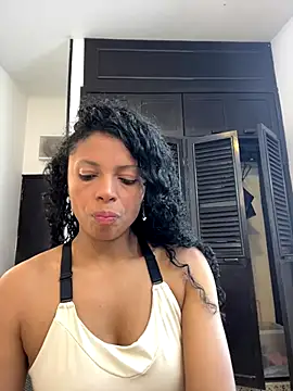 Snapshot of angelica_af chatting on 10.20.25 angelica af online show from 10.20.25