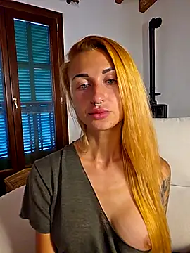 Snapshot of kylie_blck chatting on 09.14.25 kylie blck online show from 09.14.25