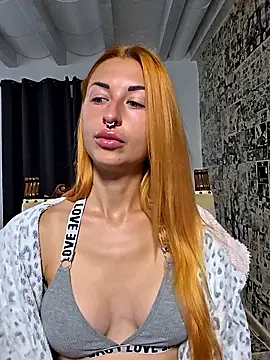 Snapshot of kylie_blck chatting on 11.10.25 kylie blck online show from 11.10.25