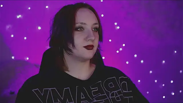 AsheLucker online show from 12.22.24