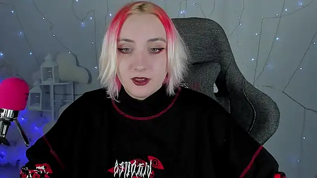 AsheLucker online show from 02.02.25