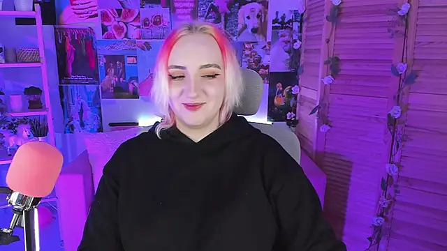 AsheLucker online show from 02.13.25