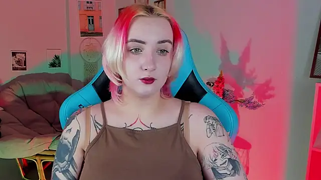 AsheLucker online show from 02.22.25