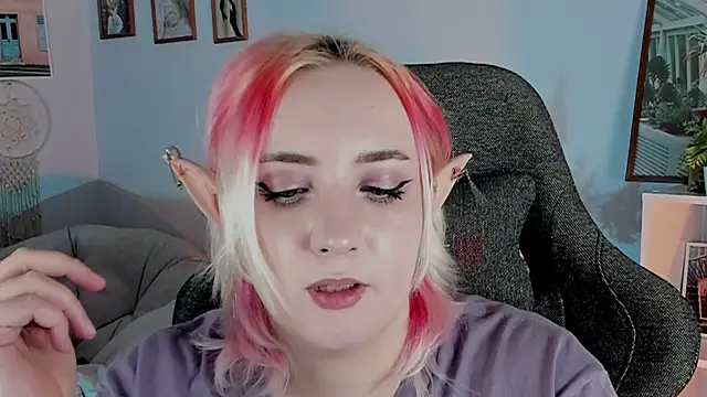 AsheLucker online show from 03.06.25