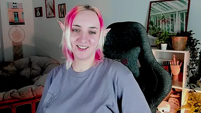 AsheLucker online show from 03.06.25