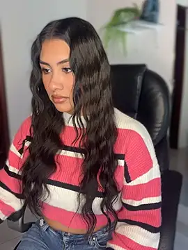 Snapshot of Ambar_pe_ chatting on 01.14.25 Ambar pe online show from 01.14.25