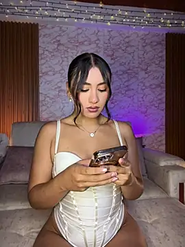 Snapshot of Ambar_pe_ chatting on 06.23.26 Ambar pe online show from 06.23.26
