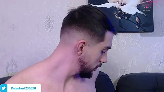 Snapshot of Dylan_Best chatting on 01.31.25 Dylan Best online show from 01.31.25