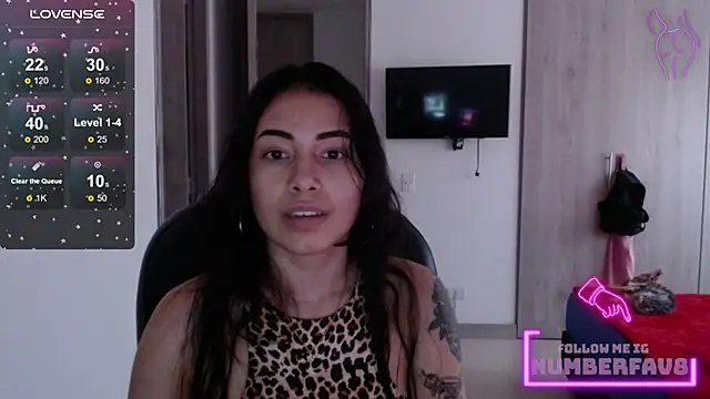 numberfav8 online show from 12.19.24