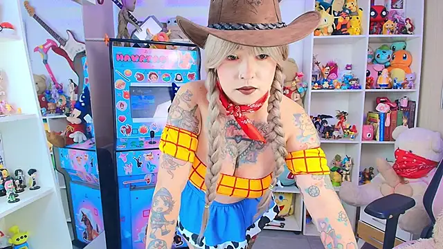 meda kawaii  online show from 10.02.25