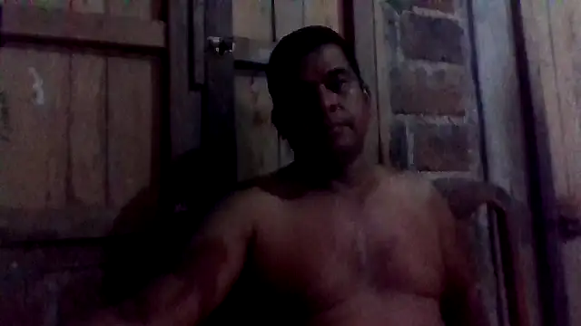 Snapshot of axomen chatting on 02.09.26 axomen online show from 02.09.26