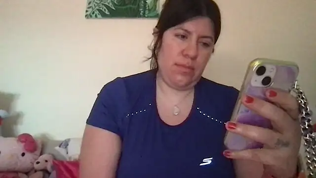 Snapshot of HYPHYtype chatting on 06.19.26 HYPHYtype online show from 06.19.26
