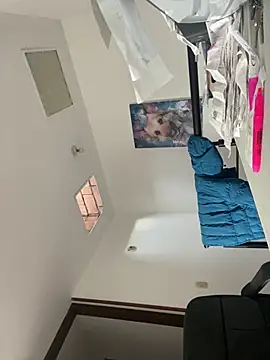 Snapshot of yequeal chatting on 02.18.25 yequeal online show from 02.18.25