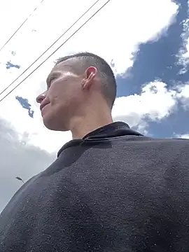 Snapshot of yequeal chatting on 02.26.25 yequeal online show from 02.26.25