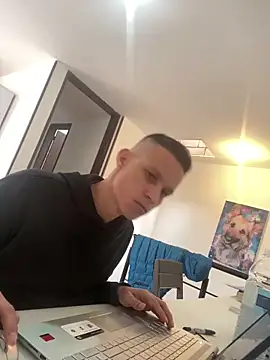 Snapshot of yequeal chatting on 03.04.25 yequeal online show from 03.04.25