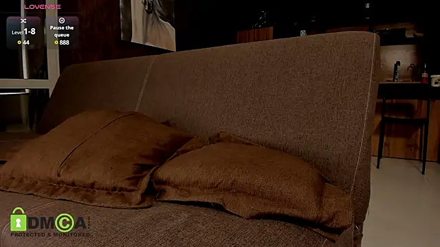 Model Mike online show from 03.06.25