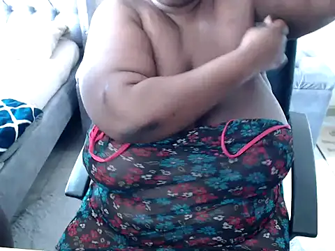 ebonybbwcouples online show from 10.25.25