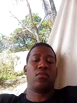 Safadinho2312 online show from 10.16.25