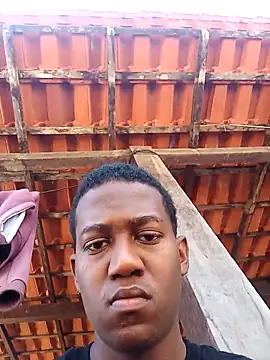 Safadinho2312 online show from 10.17.25