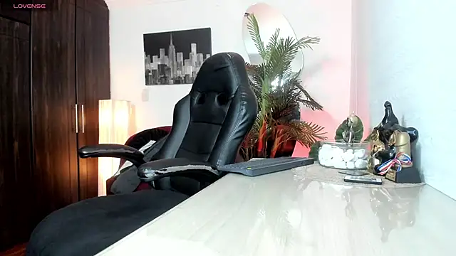 Amaia Bushida online show from 10.22.25