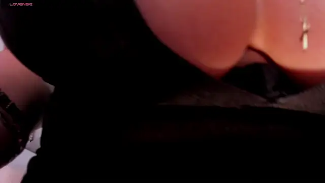 VictoriaLeia online show from 01.03.25