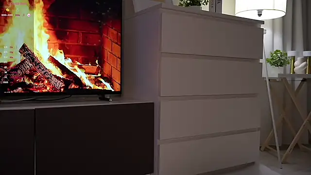 CatchMe1 online show from 01.28.25