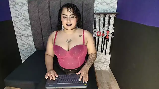 Snapshot of CelestteSweett chatting on 01.28.25 CelestteSweett online show from 01.28.25