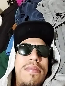 AlexAlejandro13 online show from 04.19.26