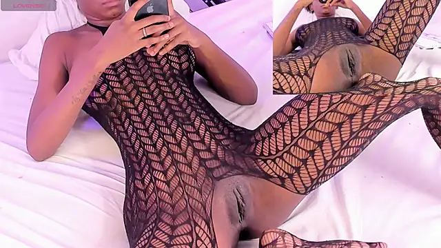 AgathaFoxx online show from 02.07.25